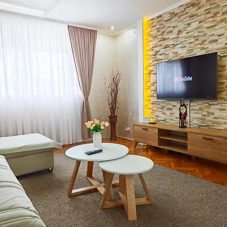 Apartman Julija Donji Milanovac Exterior photo