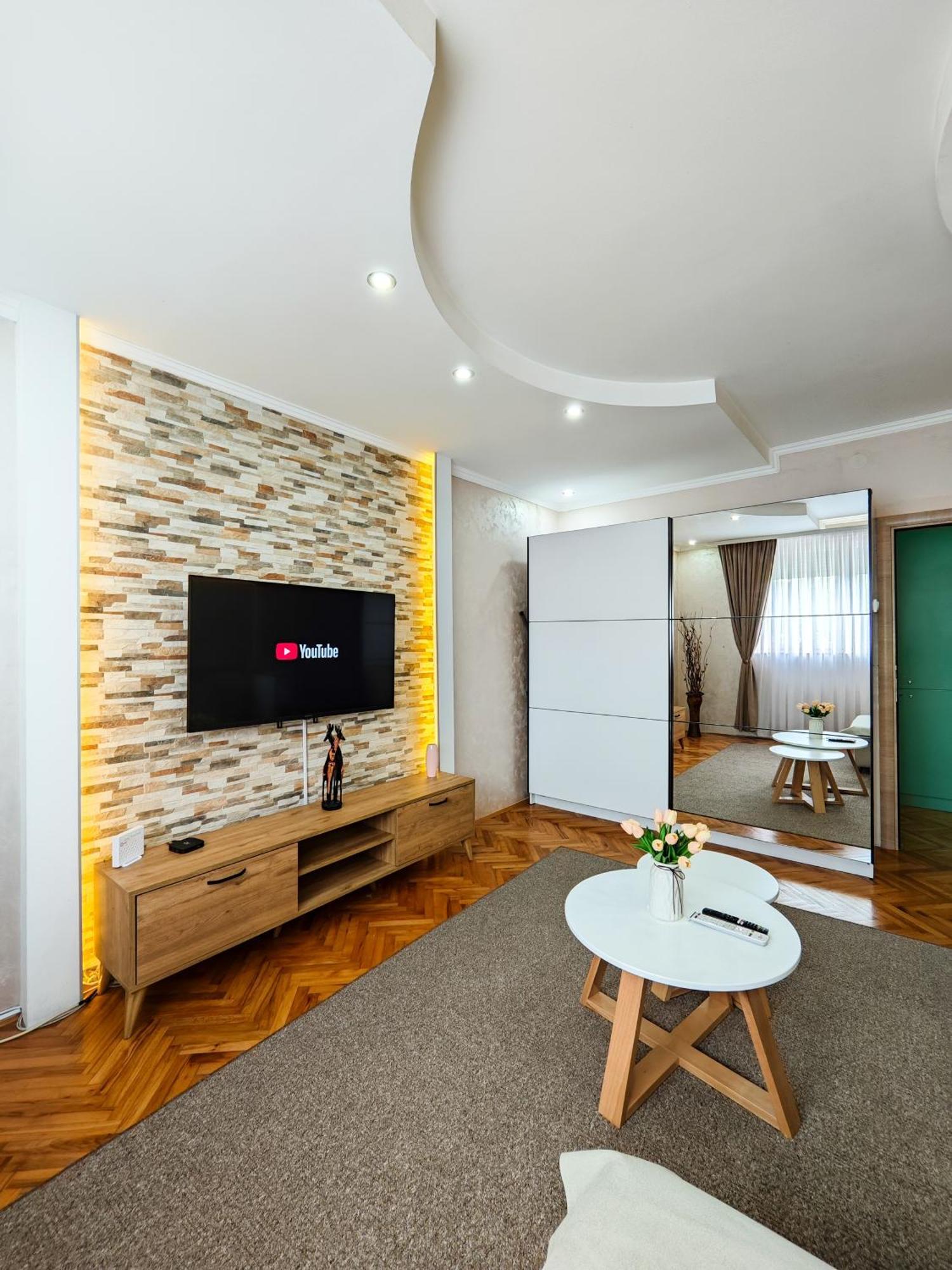 Julija Apartment